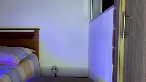 Mike online show from September 2025 02:00:02 AM