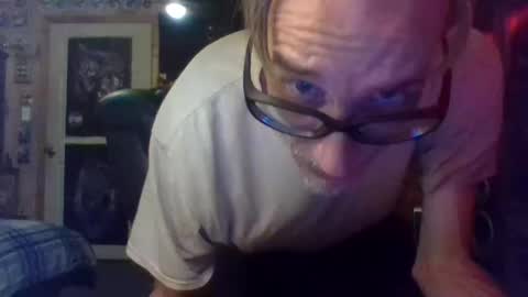 Michael online show from October 2025 07:10:02 PM