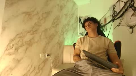 mikey_banji online show from November 2025 01:01:02 PM