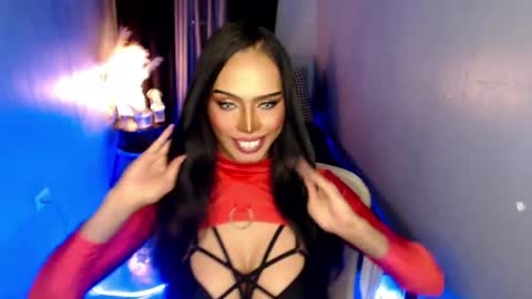 Snapshot of mikeyalawi03 chatting on June 2026 06:15:01 AM Mistress MikeyAlawi online show from June 2026 06:15:01 AM
