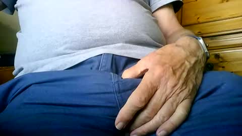 mikeybed online show from July 2026 09:23:02 AM