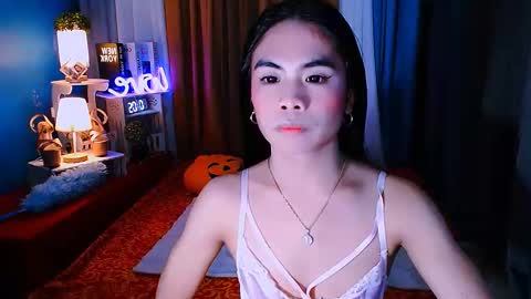 Mikhayla and Zeus online show from January 2025 11:46:01 AM