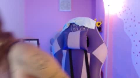 Mikka 3 online show from September 2025 01:48:02 PM