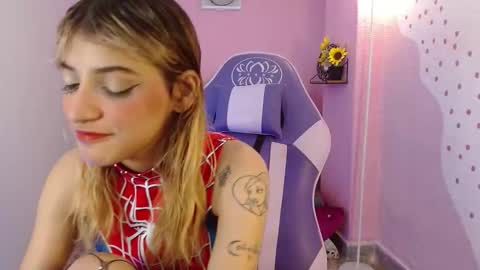 Mikka 3 online show from October 2025 01:34:02 PM