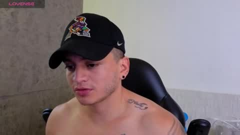 Snapshot of mikke_love chatting on May 2026 07:20:01 PM MIKKE online show from May 2026 07:20:01 PM