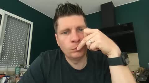 Snapshot of miklp8463 chatting on April 2026 08:41:01 AM miklp8463 online show from April 2026 08:41:01 AM