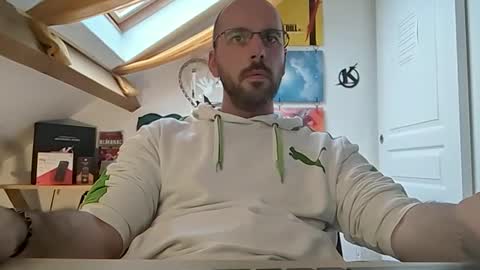 Snapshot of mikmik91 chatting on January 2025 03:28:02 PM mikmik91 online show from January 2025 03:28:02 PM