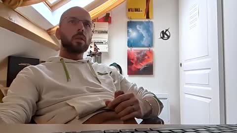 Snapshot of mikmik91 chatting on March 2025 03:51:01 PM mikmik91 online show from March 2025 03:51:01 PM