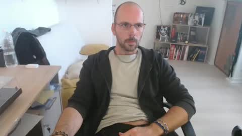 Snapshot of mikmik91 chatting on September 2025 10:20:02 AM mikmik91 online show from September 2025 10:20:02 AM