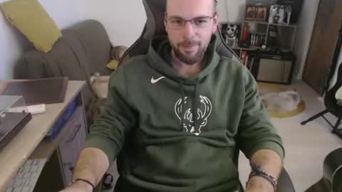 Snapshot of mikmik91 chatting on January 2026 04:01:01 PM mikmik91 online show from January 2026 04:01:01 PM