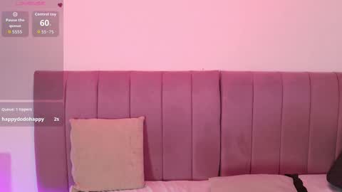 Mikoto Urb online show from September 2025 07:25:01 PM