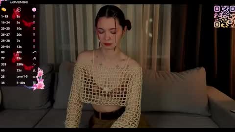 Milkiss online show from November 2025 08:52:02 PM