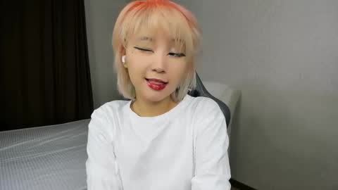 mil_waves online show from November 2025 12:40:01 PM