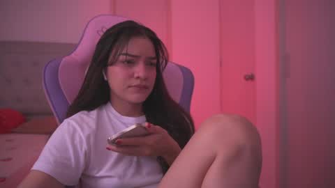 Snapshot of mila_1 chatting on February 2025 12:19:01 AM mila_1 online show from February 2025 12:19:01 AM