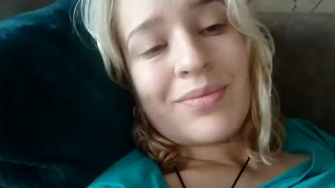 Mila 420 online show from September 2025 01:02:01 PM