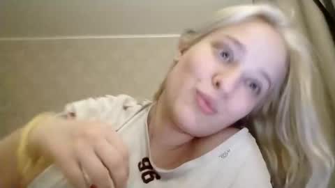 Mila 420 online show from March 2026 10:10:01 PM