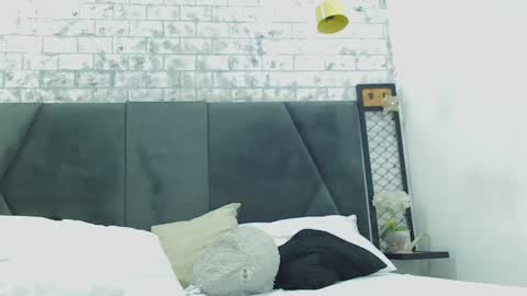 mila_adamss online show from January 2025 01:58:02 PM