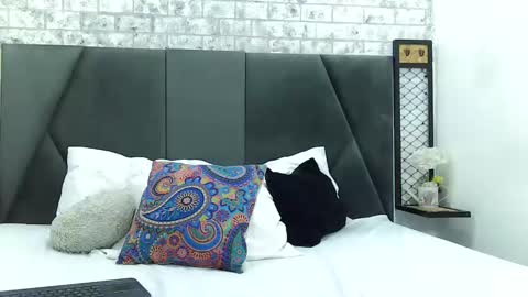 mila_adamss online show from February 2025 11:25:02 AM