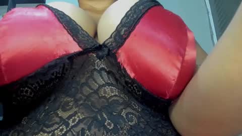 mila  online show from February 2025 09:35:02 AM