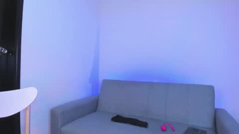 mila  online show from January 2026 08:10:02 PM