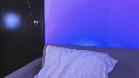 mila  online show from March 2026 05:51:02 PM