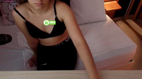 Milena  online show from February 2025 03:48:01 AM