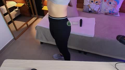 Milena  online show from September 2025 10:59:01 AM