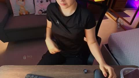 Milena  online show from April 2026 11:11:01 AM