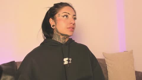 Snapshot of mila_monty__ chatting on January 2025 10:33:02 AM online show from January 2025 10:33:02 AM