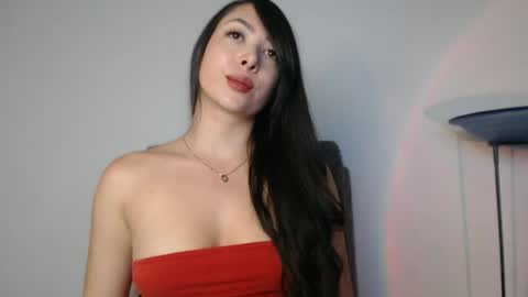 Snapshot of mila_paramo chatting on June 2026 11:46:01 PM Camila online show from June 2026 11:46:01 PM