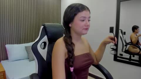 mila_pinkett online show from February 2026 07:23:01 PM