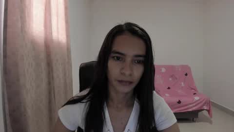 Snapshot of mila_rouge06 chatting on February 2026 02:18:01 PM Mila online show from February 2026 02:18:01 PM