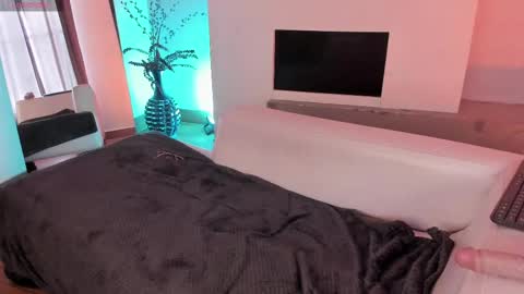 Snapshot of mila_shay chatting on March 2025 05:27:02 PM Mila online show from March 2025 05:27:02 PM