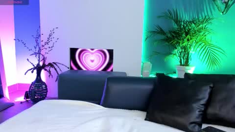 Snapshot of mila_shay chatting on October 2025 11:41:02 AM Mila online show from October 2025 11:41:02 AM