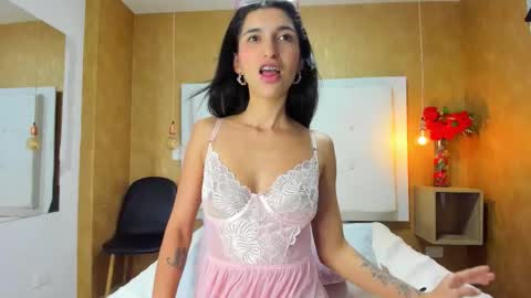          online show from November 2025 10:00:02 PM