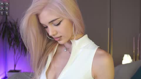 Mila and u can call me sweet bunny online show from February 2026 11:10:01 AM