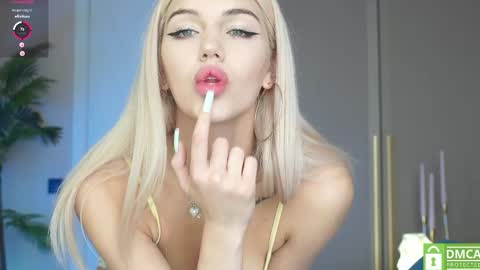 Snapshot of milabunny_ chatting on May 2026 09:47:01 AM Mila and u can call me sweet bunny online show from May 2026 09:47:01 AM