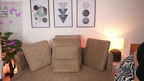 Snapshot of milacrave chatting on September 2025 11:34:01 AM milacrave online show from September 2025 11:34:01 AM