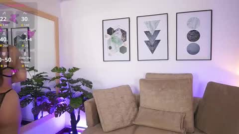 Snapshot of milacrave chatting on September 2025 11:45:01 AM milacrave online show from September 2025 11:45:01 AM