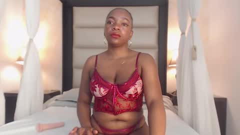 Snapshot of milacrus chatting on February 2026 08:12:02 PM Mila online show from February 2026 08:12:02 PM