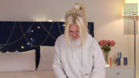 Miss Cutie online show from January 2025 03:25:02 AM