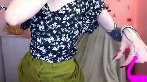 Mila online show from May 2026 12:45:02 PM