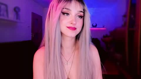 MiladyJolie online show from March 2026 12:10:01 AM