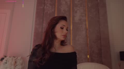        online show from November 2025 09:15:01 PM