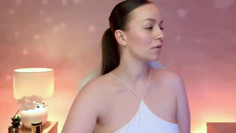 Mila Fleur online show from August 2026 03:14:02 PM