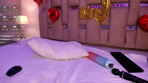 Snapshot of milahall__ chatting on February 2025 07:02:02 AM Milenna online show from February 2025 07:02:02 AM