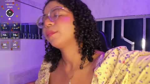 Snapshot of milahall__ chatting on October 2025 04:22:02 AM Milenna online show from October 2025 04:22:02 AM