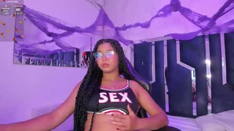 Snapshot of milahall__ chatting on October 2025 04:49:02 AM Milenna online show from October 2025 04:49:02 AM