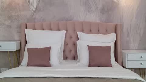 Snapshot of milaleoneli chatting on September 2025 03:34:01 PM milaleoneli online show from September 2025 03:34:01 PM