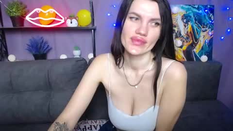 Snapshot of milaloona chatting on January 2025 01:30:02 PM Milaloona online show from January 2025 01:30:02 PM